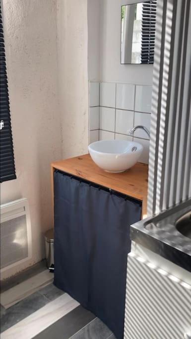 Studio Au Centre De Quimper Rdcアパートメント エクステリア 写真